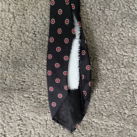Black vintage silk tie by Wembley - Picture 3 of 4